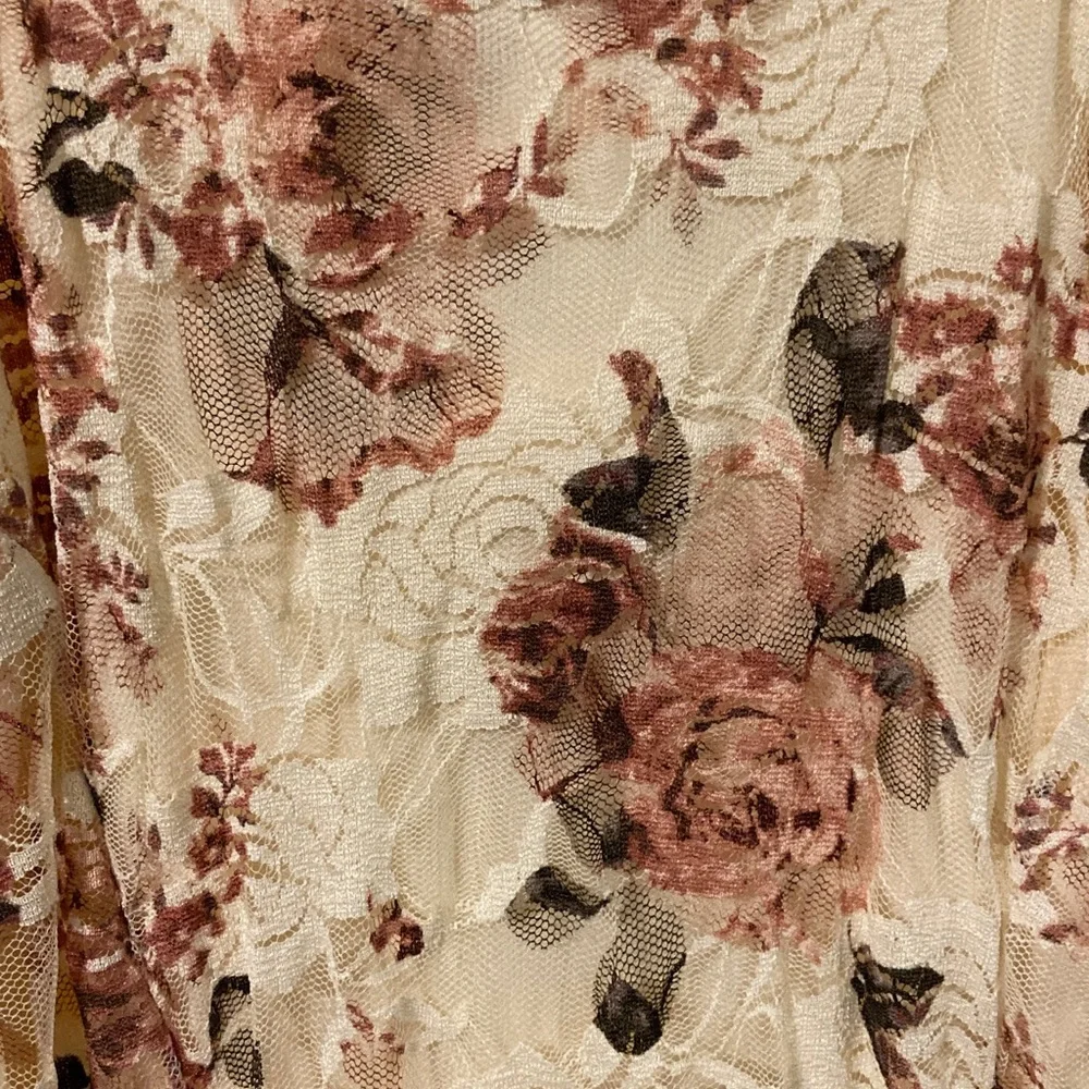 NEW NWT Rue21 Floral Lace Dress - Cream and Pink Junior’s Large - Picture 3 of 12